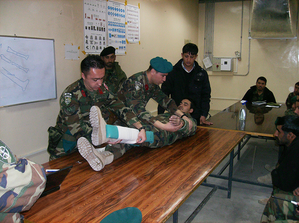 First aid training for Afghan soldiers in Darul Aman
