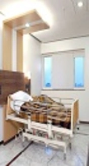 Comparison of Patient Satisfaction with Single Patient Rooms Versus Shared Patient Rooms